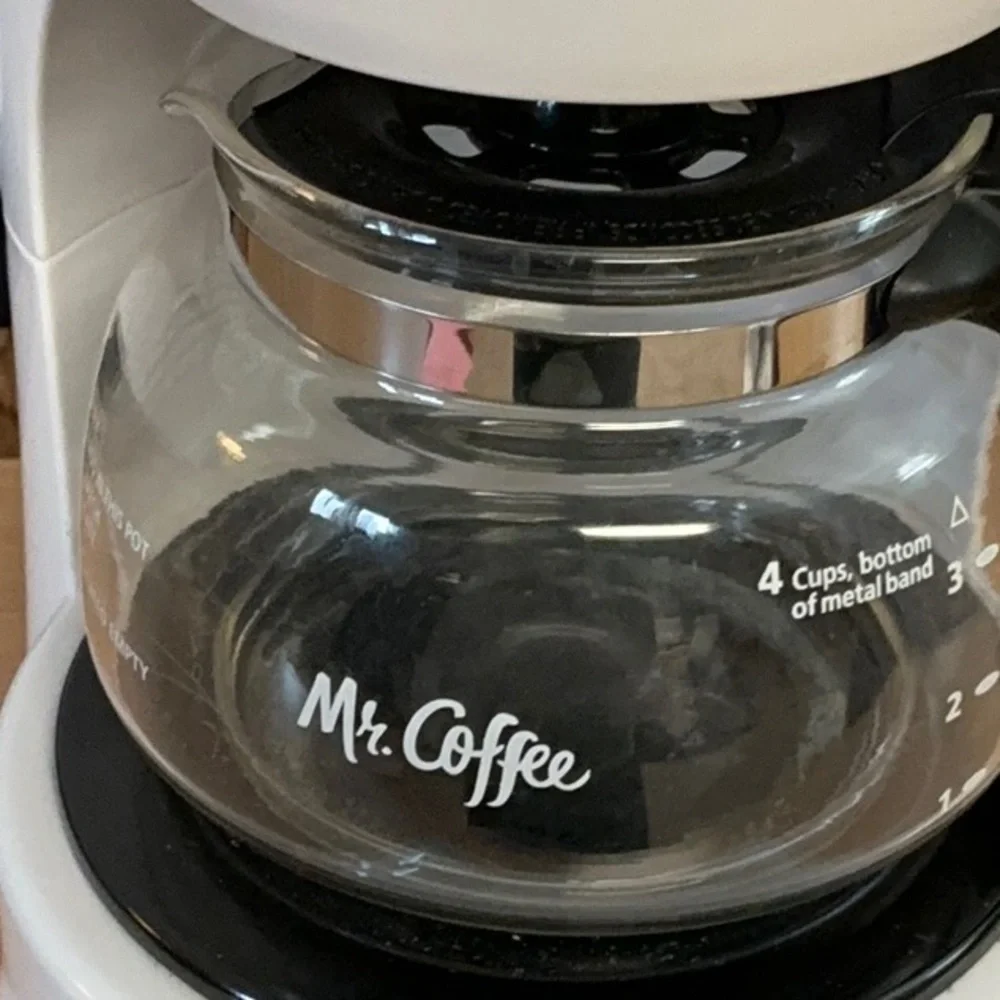 Mr.Coffee 4 Cup mini /dorm room sized pot. - Picture 5 of 16